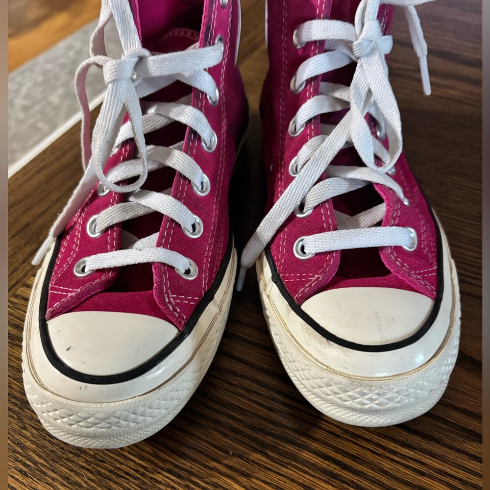Converse shoes Chuck Taylor high top women’s size 5.5 hot pink suede - Picture 5 of 9